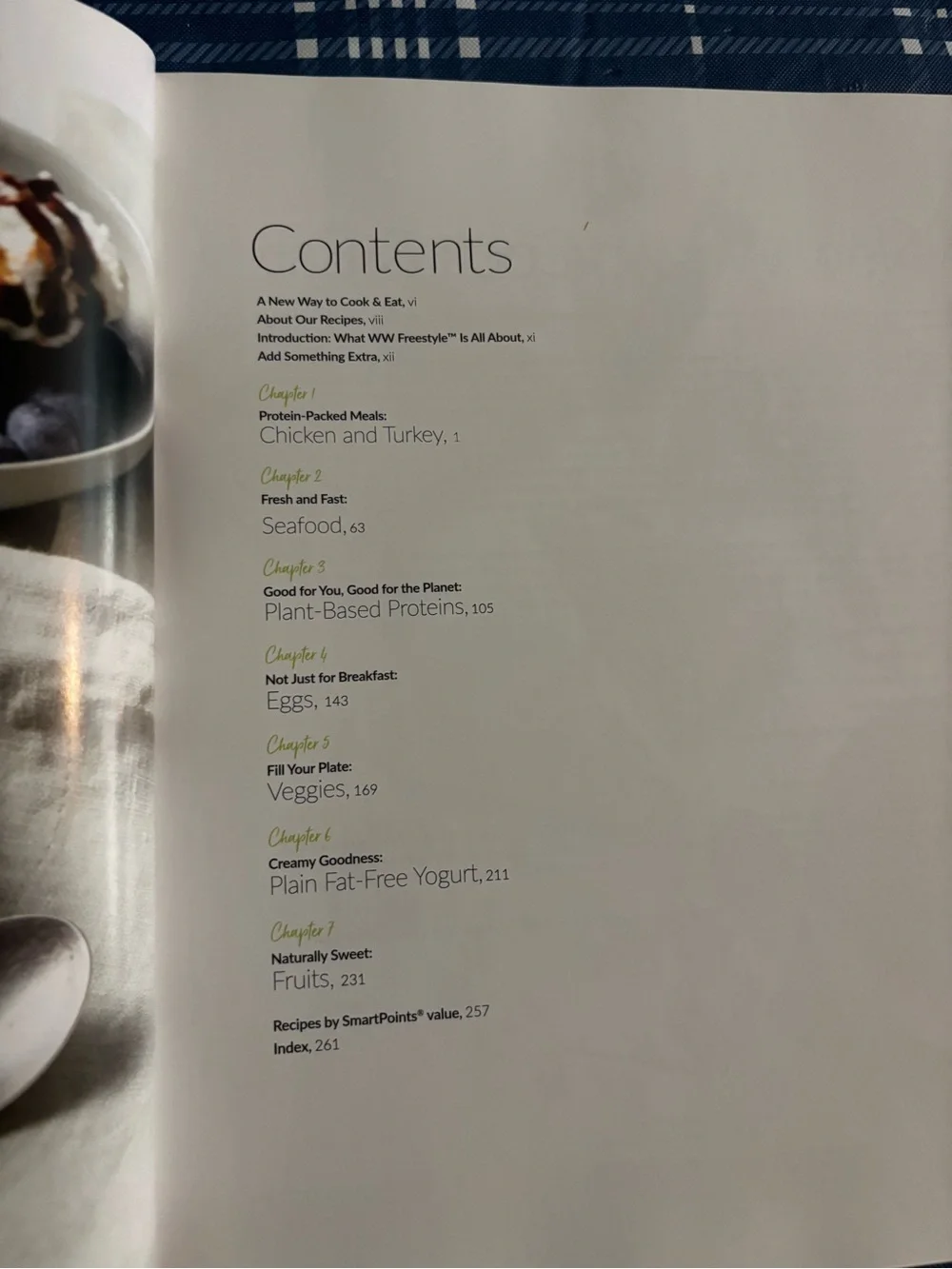 The Essential WW Freestyle‎ Cookbook Weight Watchers 150 Dishes 30 Minutes  Less